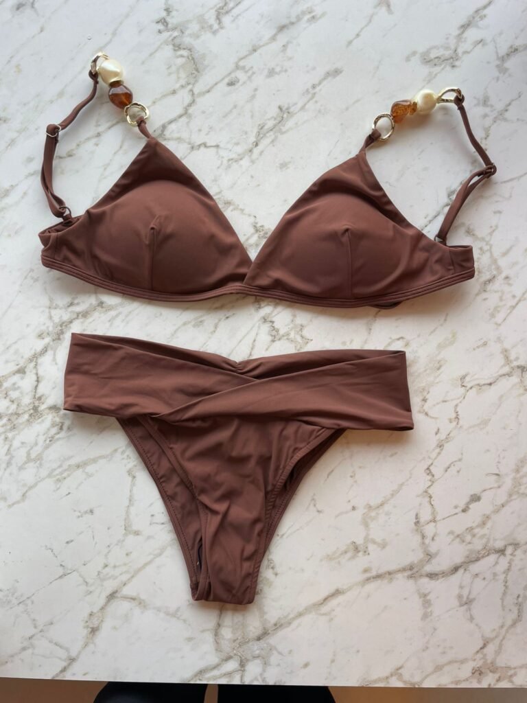 BIQUINI CAPUCCINO TRIANGULO TRANSPASSADA MEDIA MARROM/P