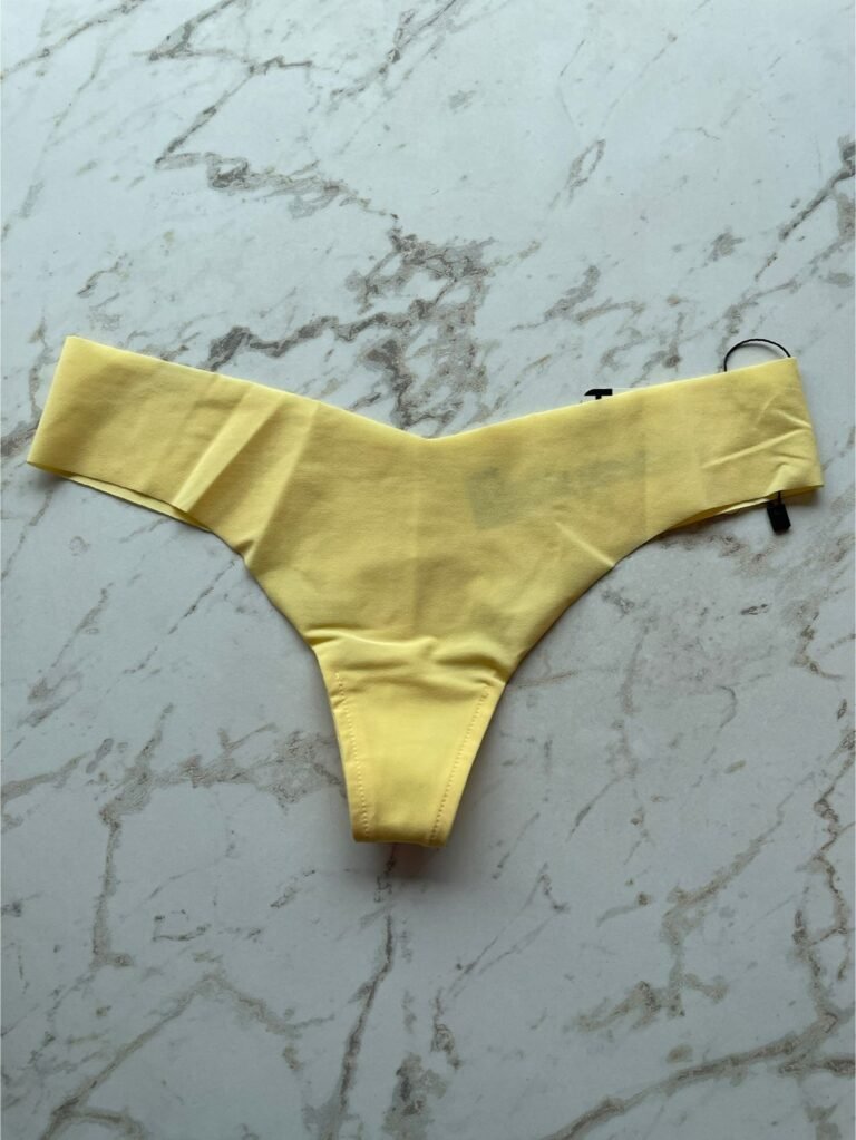 CALCINHA FIO DENTAL EM MICROFIBRA NUDE - AMARELO AURUM - P