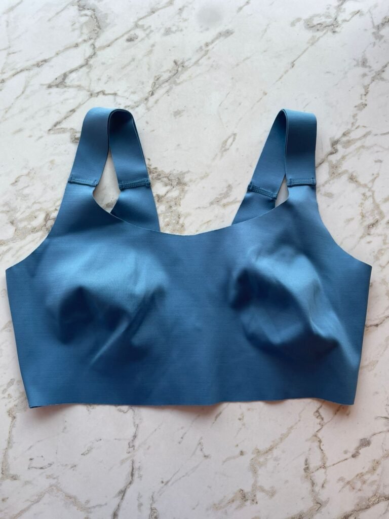 SUTIA INVISIVEL AMPLA COBERTURA EM MICROFIBRA - AZUL AURA - 44