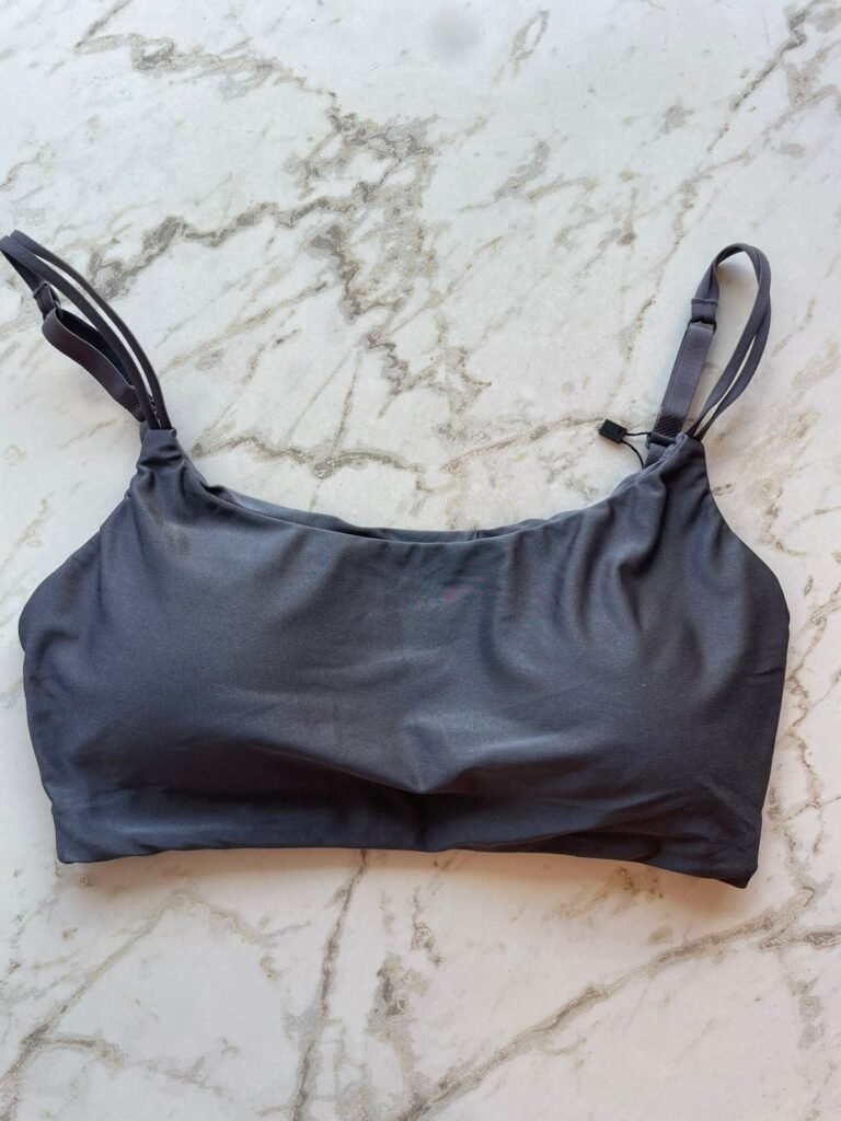 TOP COM BOJO REMOVIVEL EM MICROFIBRA ACETINADA - CINZA NANQUIM - G