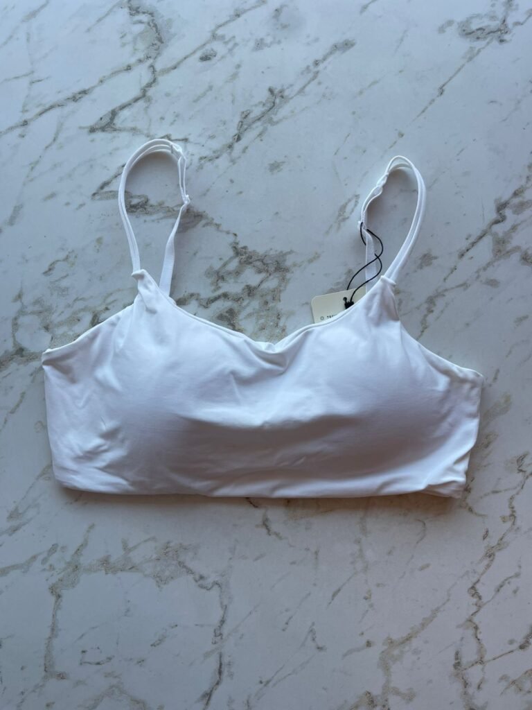 TOP COM BOJO REMOVIVEL EM MICROFIBRA - BRANCO - M