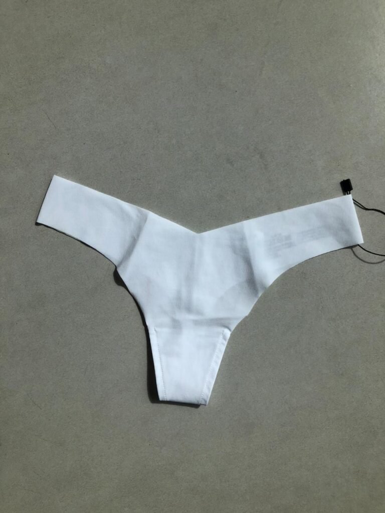 CALCINHA FIO DENTAL EM MICROFIBRA NUDE - BRANCO - M